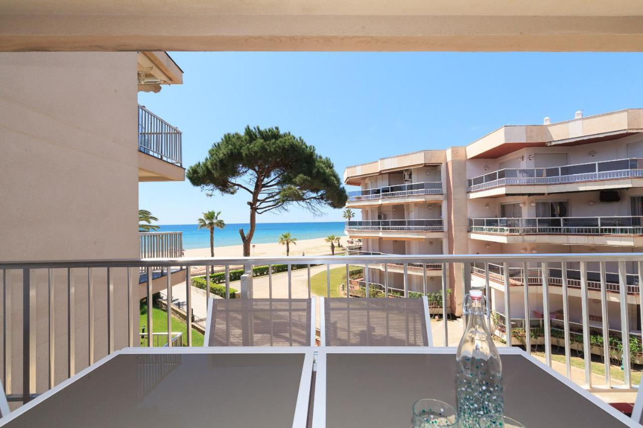Uhc Dms Family Apartments Cambrils Luaran gambar