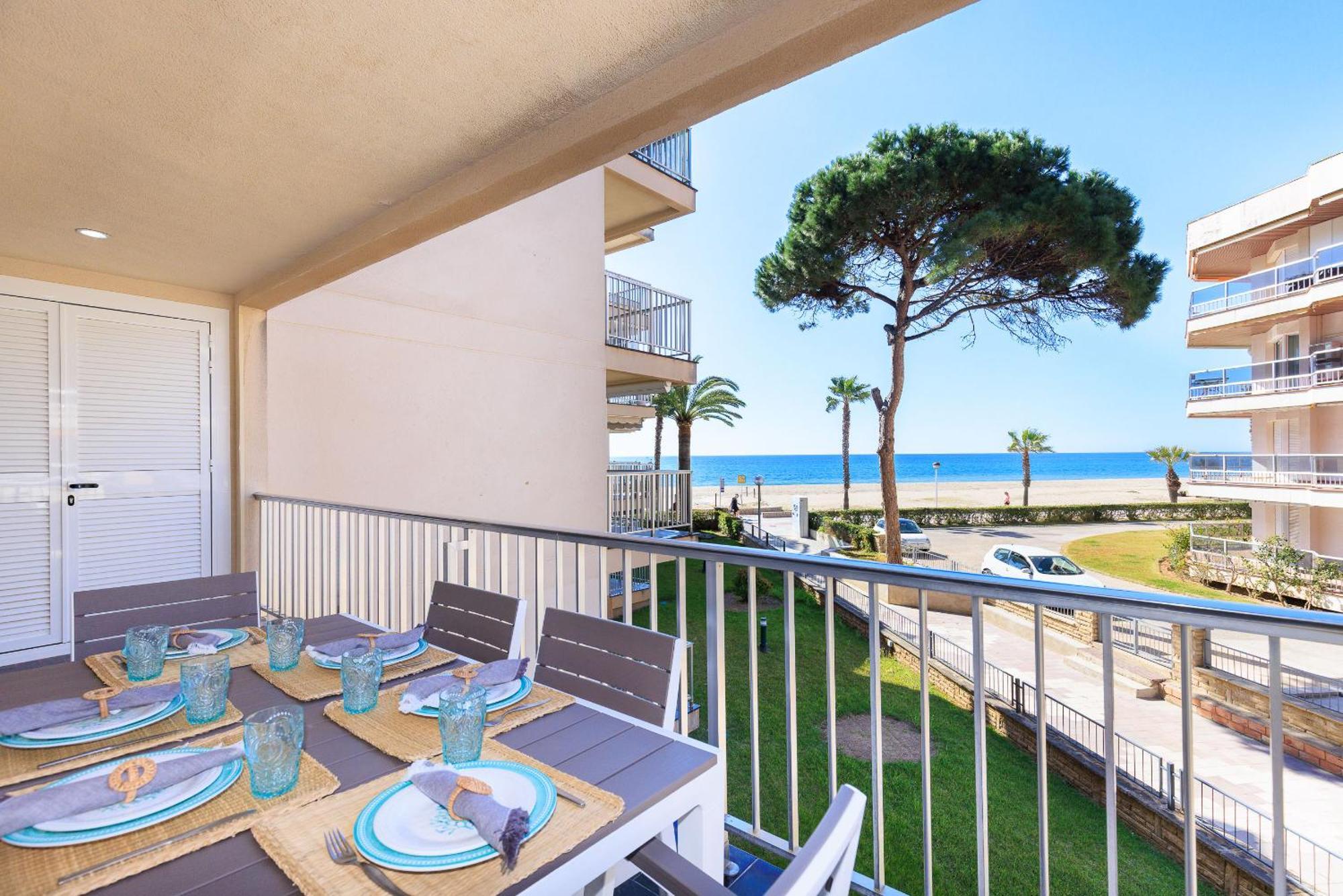 Uhc Dms Family Apartments Cambrils Luaran gambar