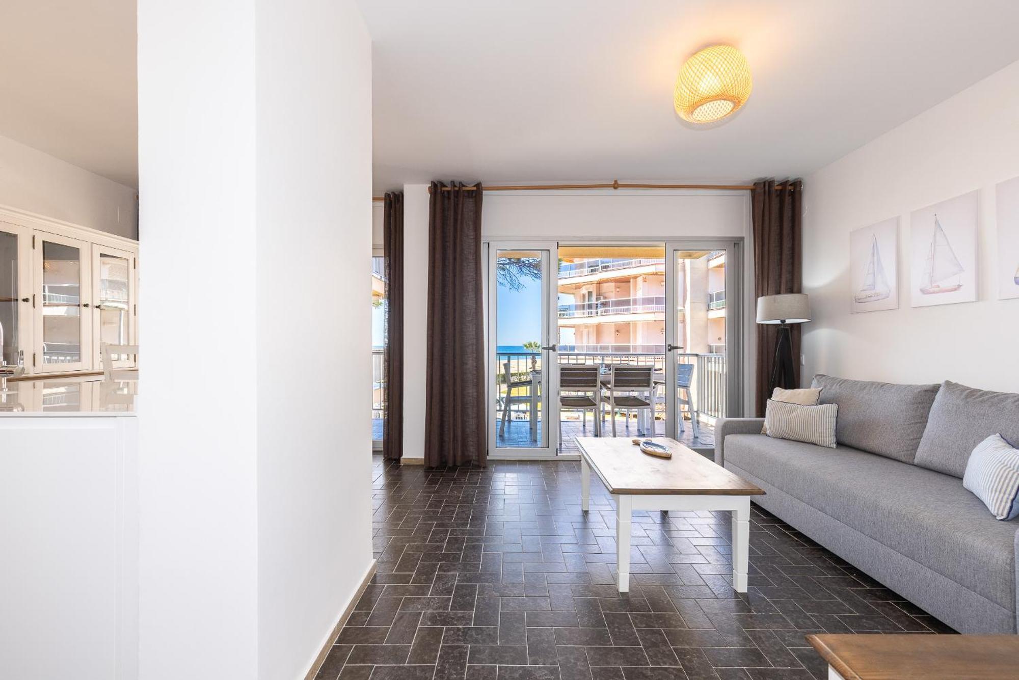 Uhc Dms Family Apartments Cambrils Luaran gambar