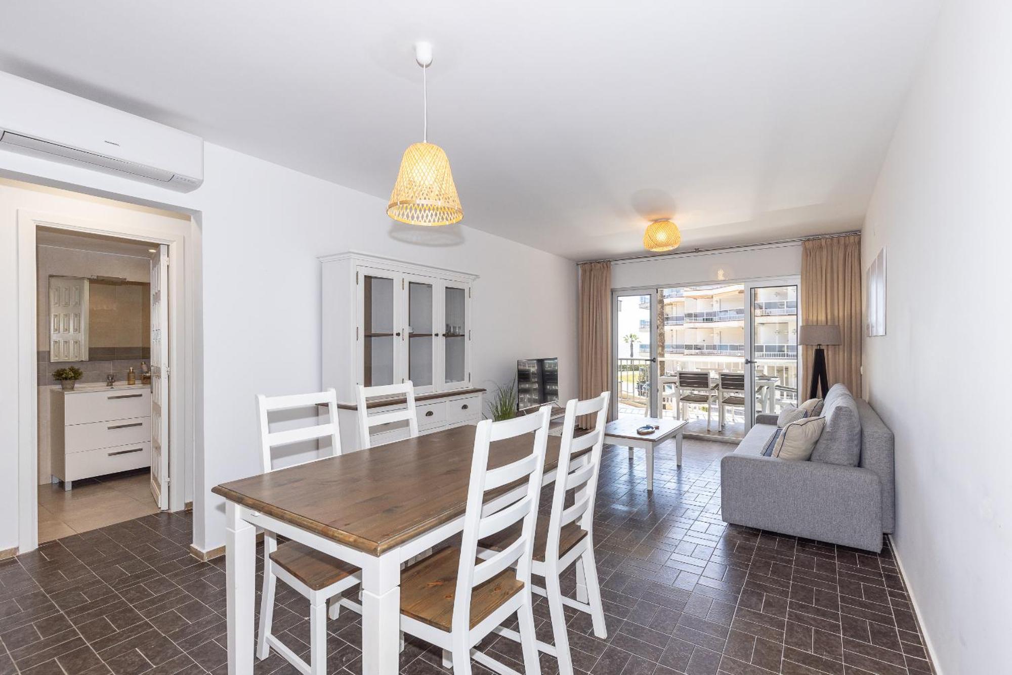 Uhc Dms Family Apartments Cambrils Luaran gambar
