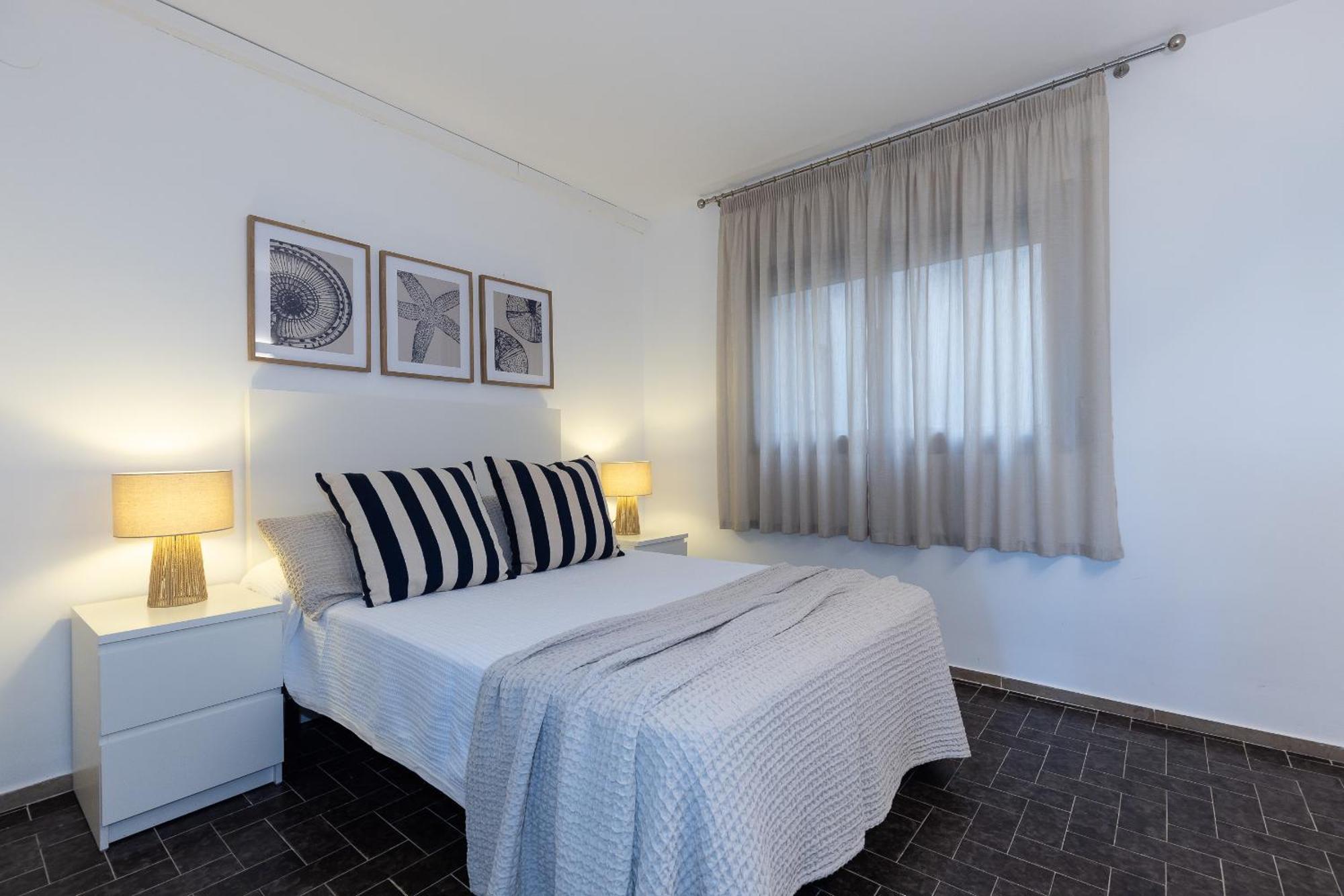 Uhc Dms Family Apartments Cambrils Bilik gambar