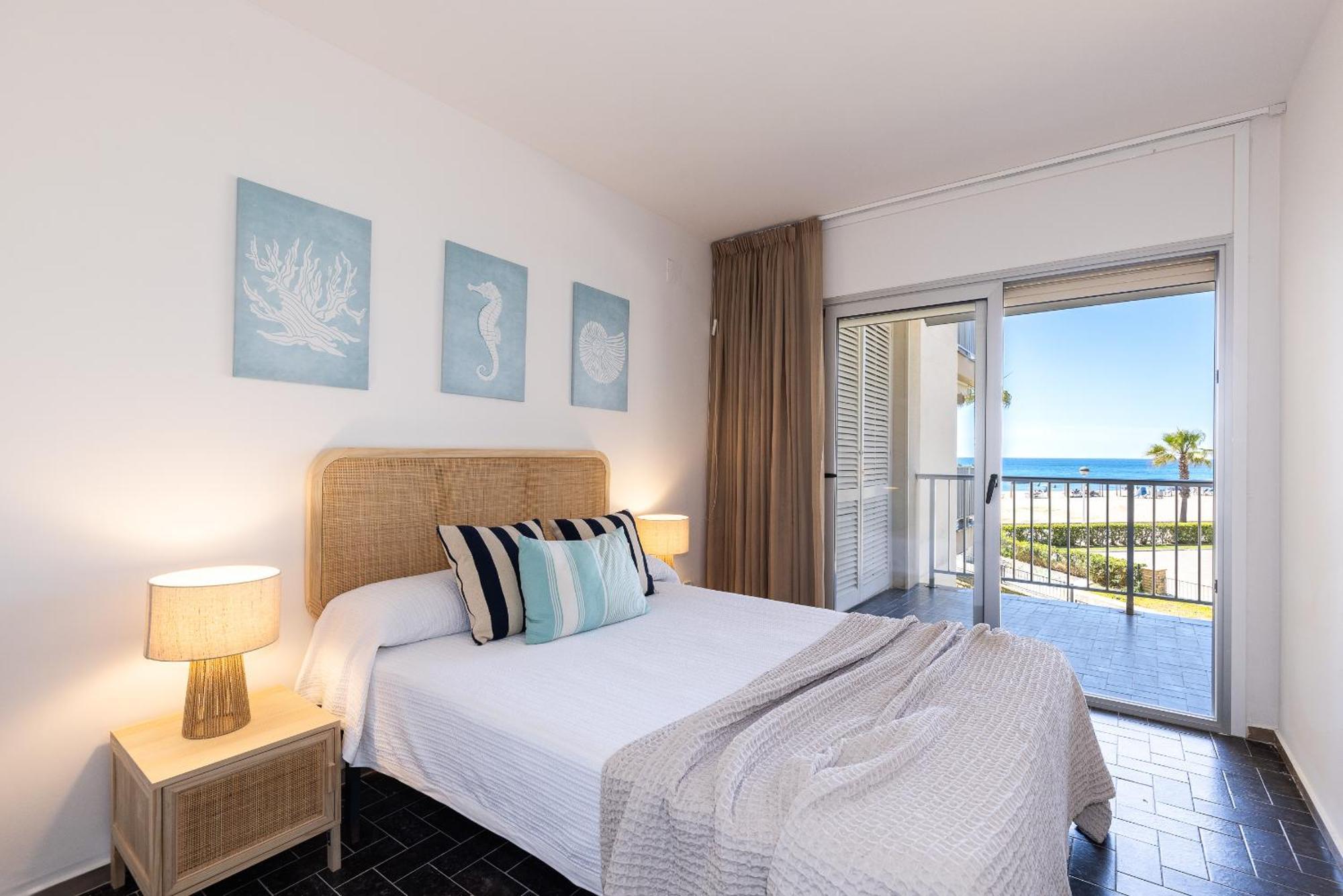 Uhc Dms Family Apartments Cambrils Luaran gambar