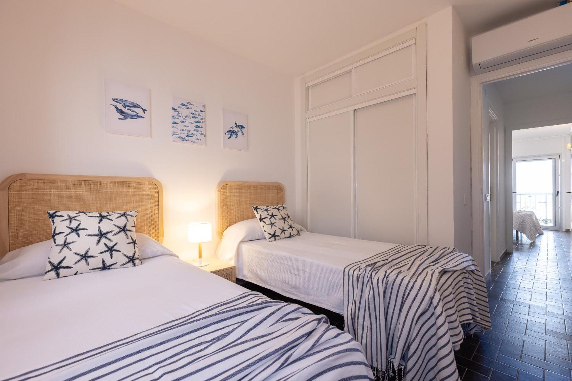 Uhc Dms Family Apartments Cambrils Luaran gambar