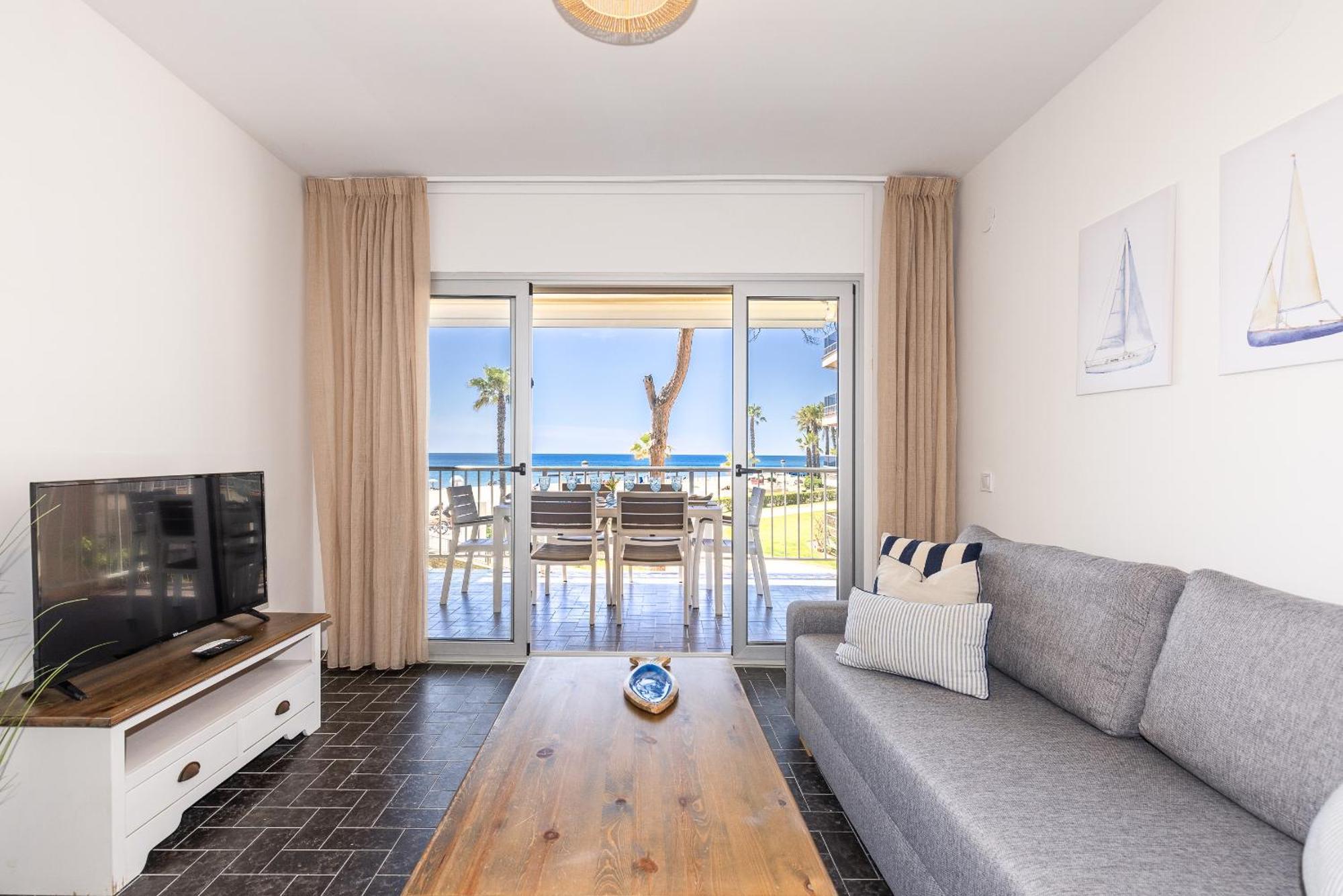 Uhc Dms Family Apartments Cambrils Bilik gambar